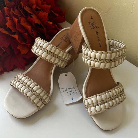 TIME and TRU Sandals Heels Ivory Beige, 7M, NEW w/tag - Picture 1 of 7